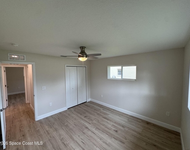 530 Sheridan Avenue - Photo Thumbnail 11