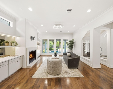 6011 Burgoyne Road - Photo Thumbnail 6