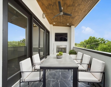 6011 Burgoyne Road - Photo Thumbnail 27
