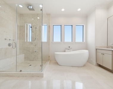 6011 Burgoyne Road - Photo Thumbnail 19
