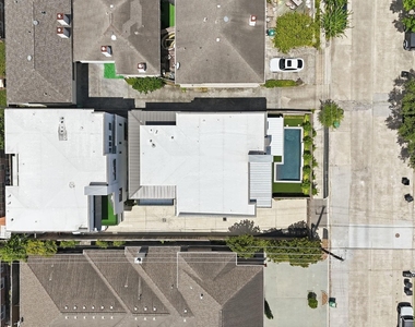 6011 Burgoyne Road - Photo Thumbnail 34