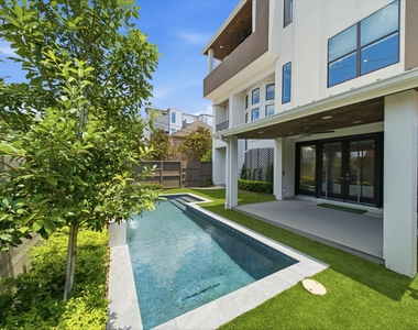 6011 Burgoyne Road - Photo Thumbnail 29