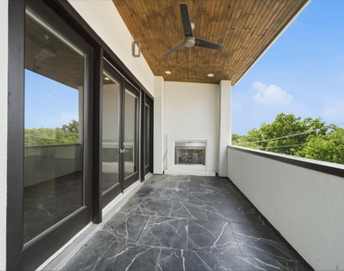 6011 Burgoyne Road - Photo Thumbnail 26