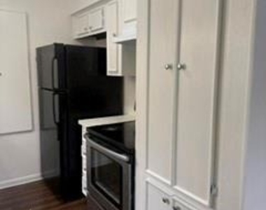 1603 W Main Street - Photo Thumbnail 3