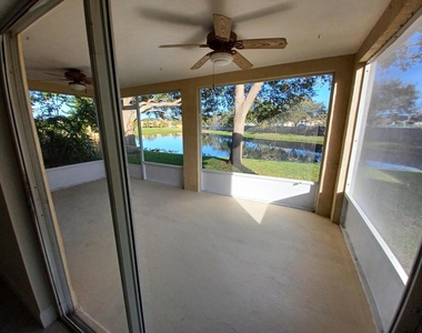1125 White Oak Circle - Photo Thumbnail 10