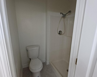 1125 White Oak Circle - Photo Thumbnail 15