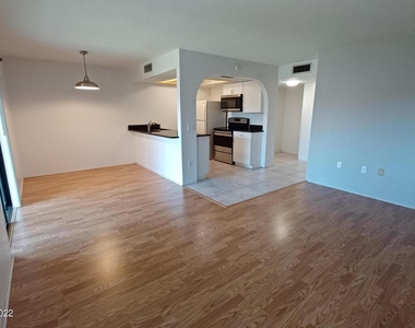 142 San Paulo Circle - Photo Thumbnail 3