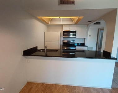 142 San Paulo Circle - Photo Thumbnail 4