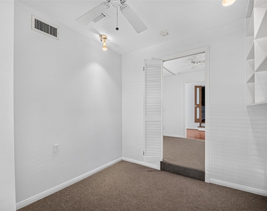 3621 Yupon Street - Photo Thumbnail 13