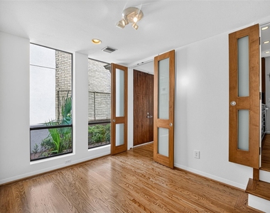 3621 Yupon Street - Photo Thumbnail 43