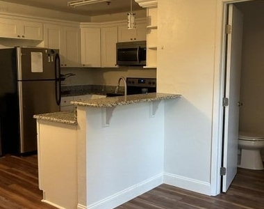 7821 Maplewood Drive - Photo Thumbnail 5