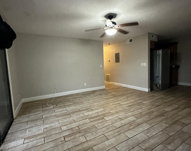 2101 Forest Knoll Drive Ne - Photo Thumbnail 1