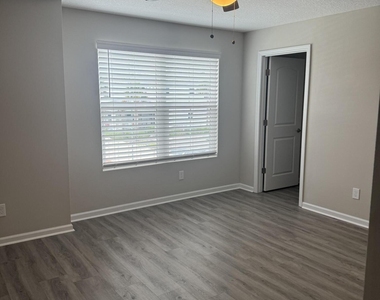 49 Montecito Drive - Photo Thumbnail 5