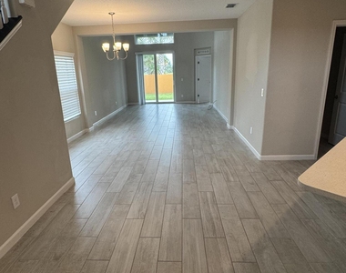 49 Montecito Drive - Photo Thumbnail 7