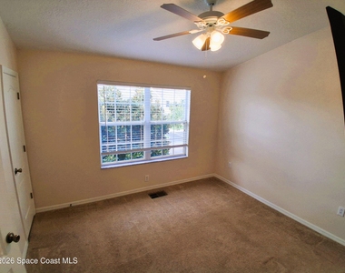 1335 Hampton Park Lane - Photo Thumbnail 5