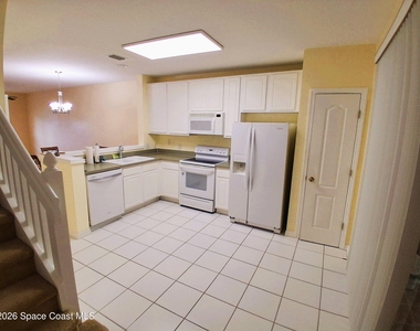 1335 Hampton Park Lane - Photo Thumbnail 2