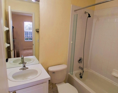 1335 Hampton Park Lane - Photo Thumbnail 7
