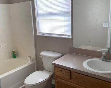 1662 Cogan Drive Se - Photo Thumbnail 6