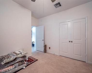 5819 Southern Rose Lane - Photo Thumbnail 30