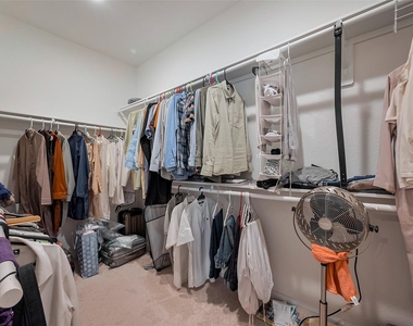 5819 Southern Rose Lane - Photo Thumbnail 35