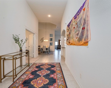5819 Southern Rose Lane - Photo Thumbnail 31