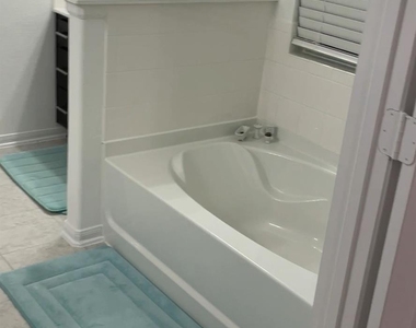 5819 Southern Rose Lane - Photo Thumbnail 47