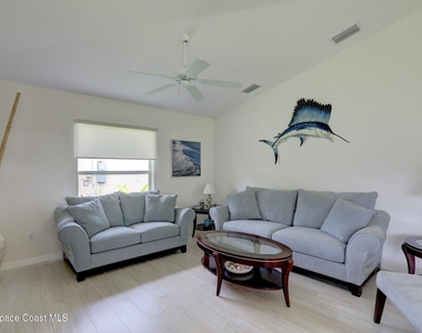 990 Genesee Avenue - Photo Thumbnail 10