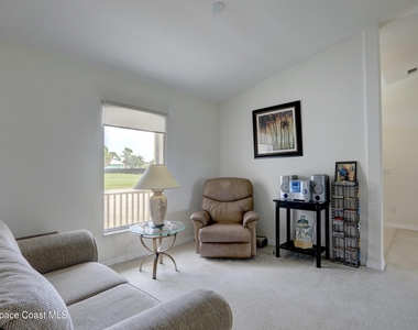 990 Genesee Avenue - Photo Thumbnail 6