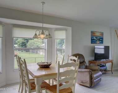 990 Genesee Avenue - Photo Thumbnail 15