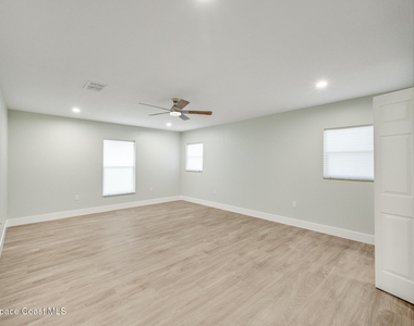 645 Caiman Street - Photo Thumbnail 30