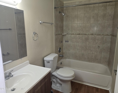 800 N Fiske Boulevard - Photo Thumbnail 3