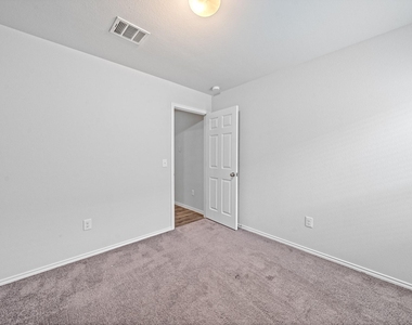 21215 Trumpet Lily Trail - Photo Thumbnail 14