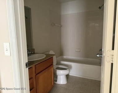 3552 D'avinci Way - Photo Thumbnail 8