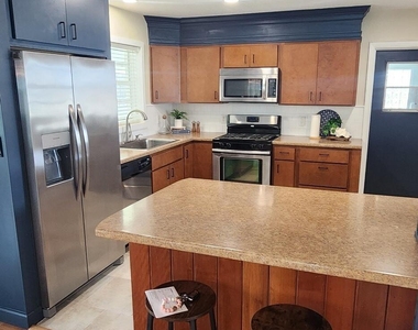 332 Polaris Drive - Photo Thumbnail 9