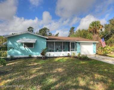 1379 Scroll Street - Photo Thumbnail 1