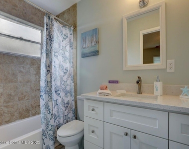 1379 Scroll Street - Photo Thumbnail 13