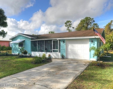 1379 Scroll Street - Photo Thumbnail 2