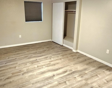1380 Floral Lane - Photo Thumbnail 28