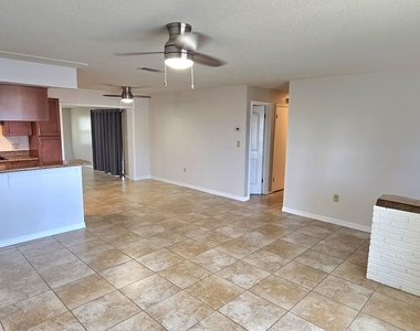 1380 Floral Lane - Photo Thumbnail 5