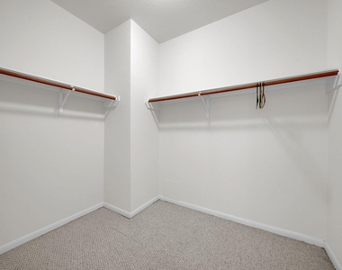 5514 Gatesprings Lane Lane - Photo Thumbnail 16