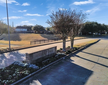 5514 Gatesprings Lane Lane - Photo Thumbnail 29