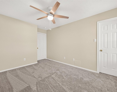 18911 Piney Bend Court - Photo Thumbnail 35