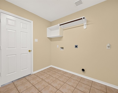 18911 Piney Bend Court - Photo Thumbnail 20