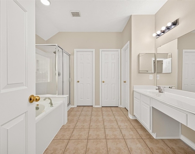 18911 Piney Bend Court - Photo Thumbnail 28
