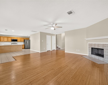 18911 Piney Bend Court - Photo Thumbnail 8