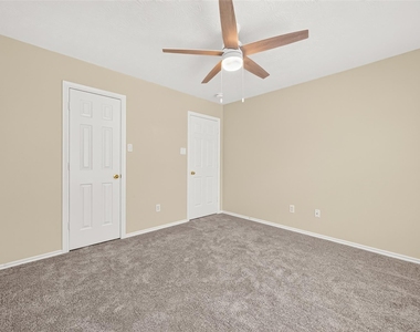 18911 Piney Bend Court - Photo Thumbnail 38