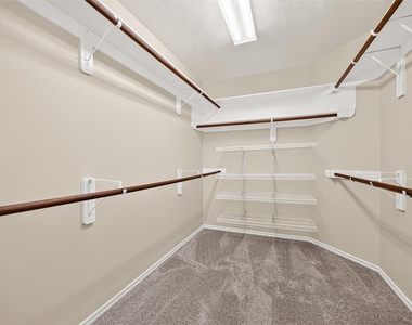 18911 Piney Bend Court - Photo Thumbnail 32