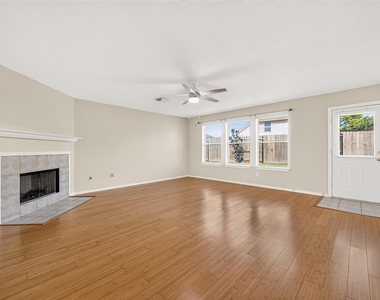 18911 Piney Bend Court - Photo Thumbnail 5
