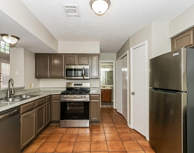 8603 Kinghaven Street - Photo Thumbnail 6