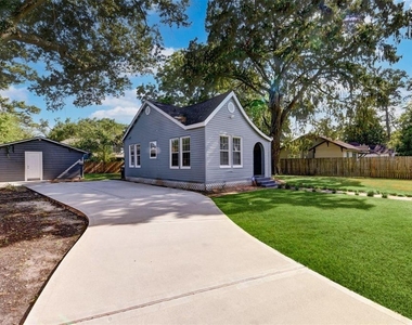 1118 King Street - Photo Thumbnail 2